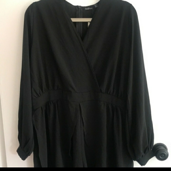 Brand new Romper so adorable fits amazing!! - Picture 6 of 6